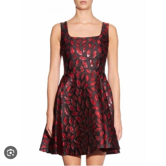 Diane Von Furstenberg Dresses & Skirts - Diane Von Furstenberg Fit and Flare Jacquard Dress Size 8